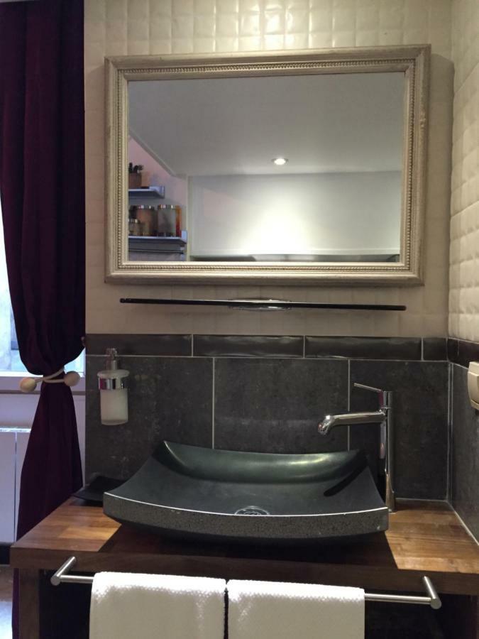 Cosy Marais Paris Apartment ภายนอก รูปภาพ